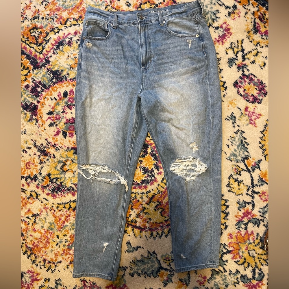 American Eagle Mom Jeans